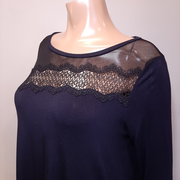 TAHARI Sheer Mesh Lace Asymmetric Long Sleeve Tunic Top Flowy Rayon - Picture 4 of 11
